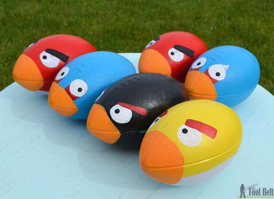 Knock out those bad piggies! Angry bird inspired football toss game, free plans and tutorial.
