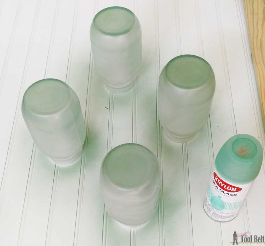 Simple box centerpiece plans with lots of variations on length and height. Check out how to transform regular mason jars into pretty sea glass jars