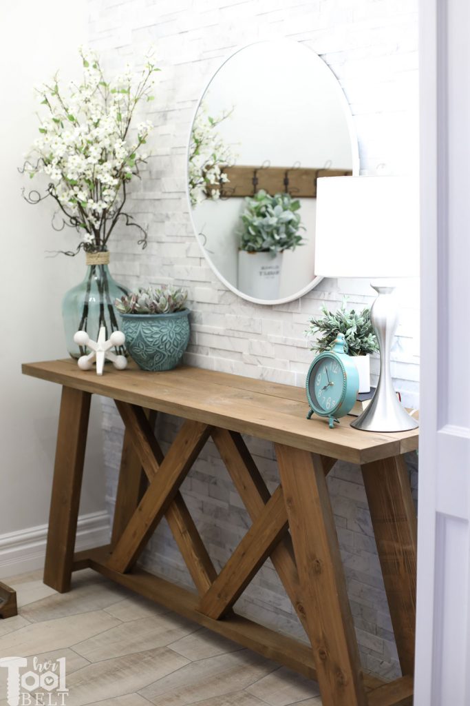 Free plans to build a Double X Console Table. Lumber for this table is about $38!