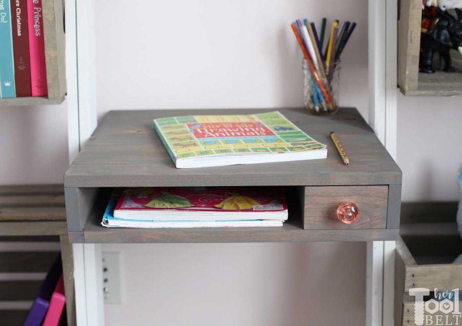 desk. Free plans to build an easy leaning crate ladder bookshelf and desk system for kids. The crates are great to organize and store books and toys. Free plans on hertoolbelt.com