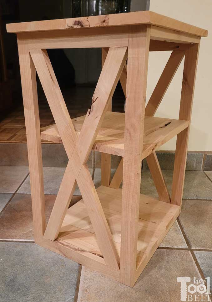 Free plans to build the Stacey side table. Perfect little accent table with X detail. Made out of knotty alder.