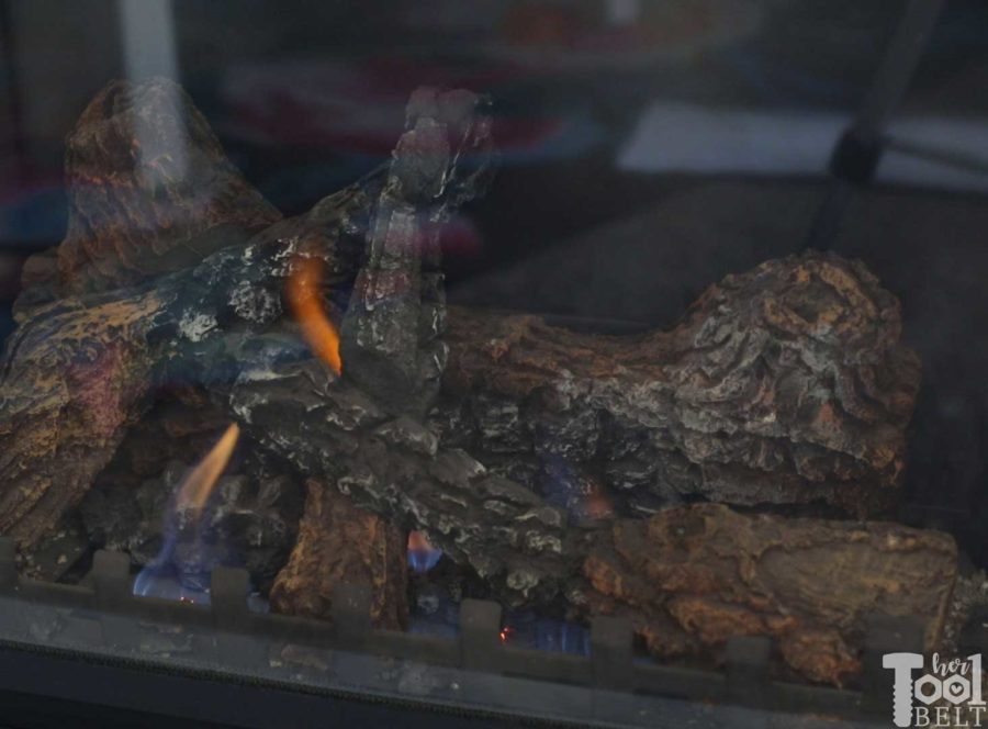 How to open and clean gas fireplace glass. Get rid of the gunk on the inside of the fireplace glass.